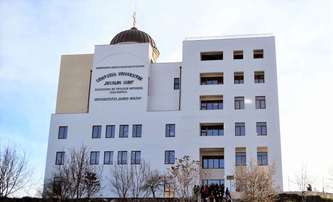 Sesiune de comunicări la Facultatea de Teologie clujeană 40137