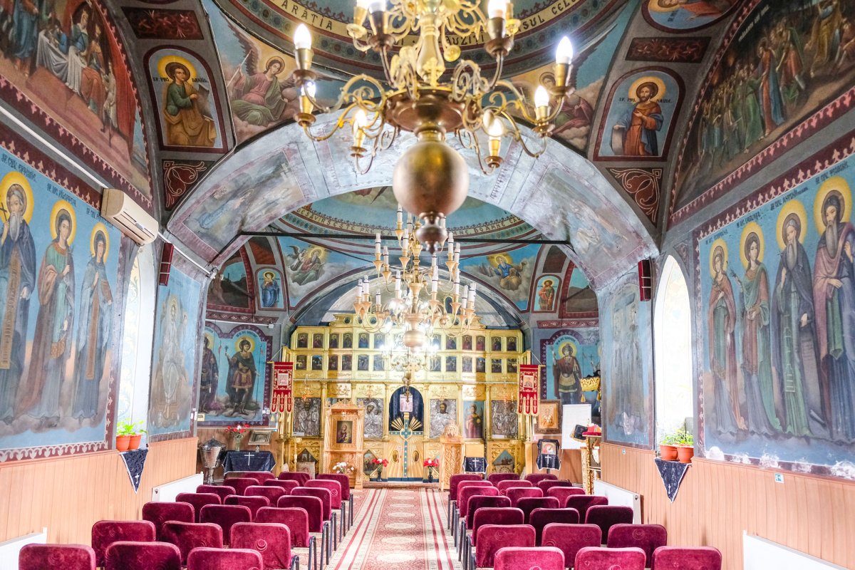 Veacul viitor în oglinda tremurândă a chipurilor 40155