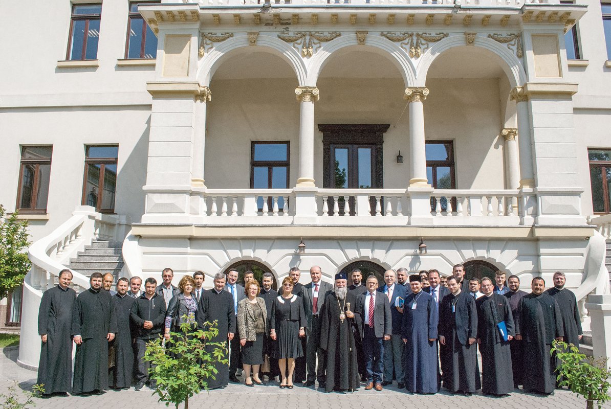 Dezbateri despre familie şi provocările ei actuale 40098