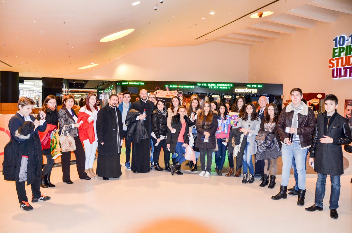 Tineri implicaţi în sprijinirea semenilor 40107