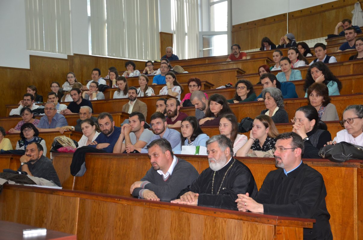 Conferința „Marii duhovnici ai perioadei comuniste” 39859