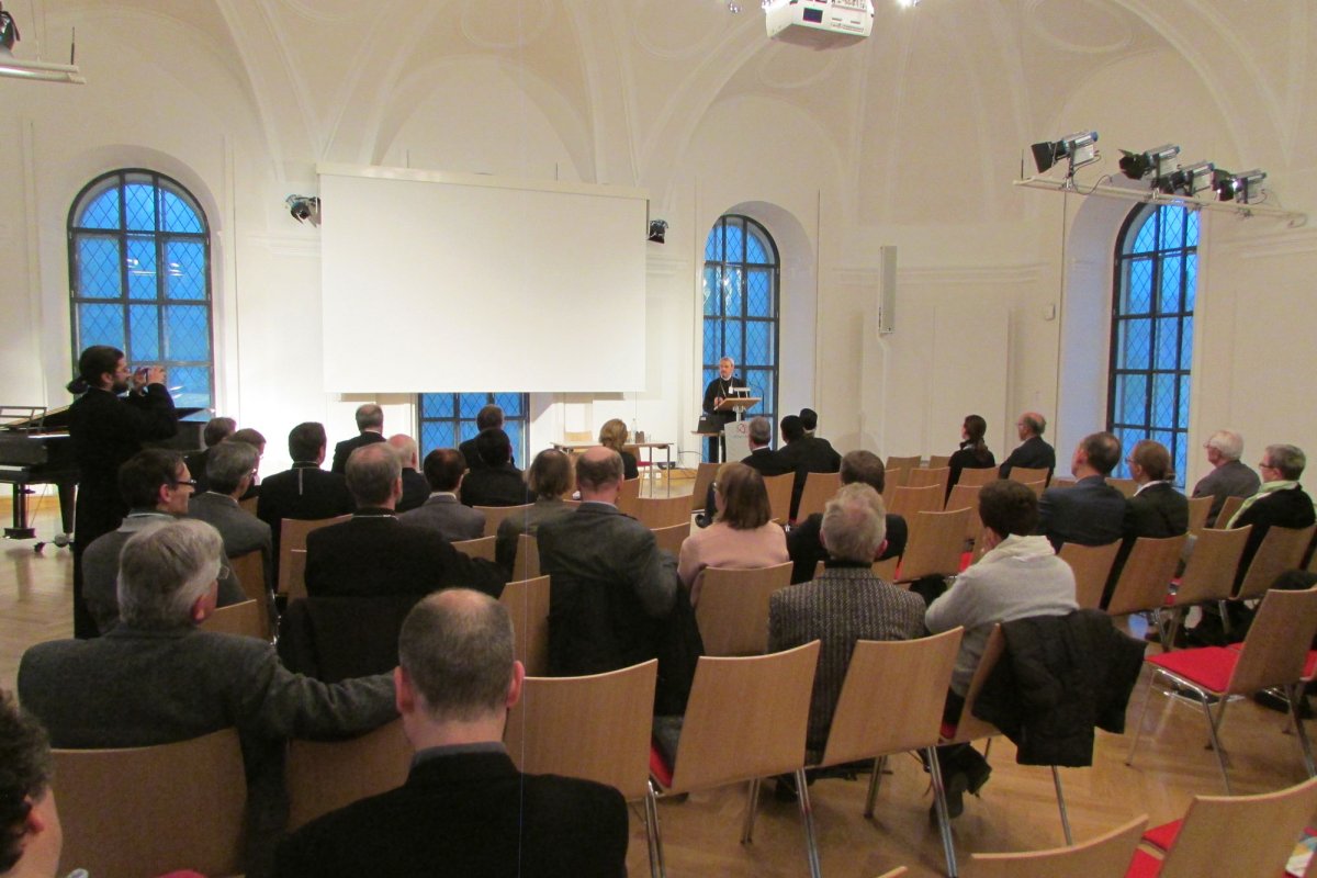 Preotul profesor Viorel Ioniță, omagiat la Erlangen 39892