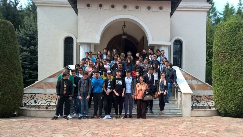 Pelerinaj pentru tineri din Târnăveni 39756