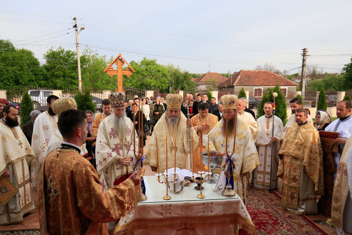 Slujiri arhiereşti în Duminica a IV-a după Paști 39741