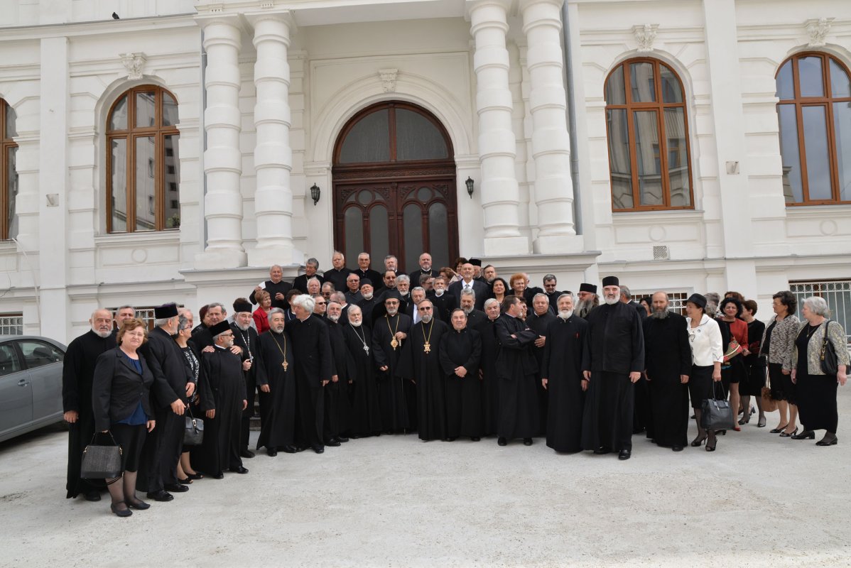 Reîntâlnire după patru decenii a promoţiei 1977 39723