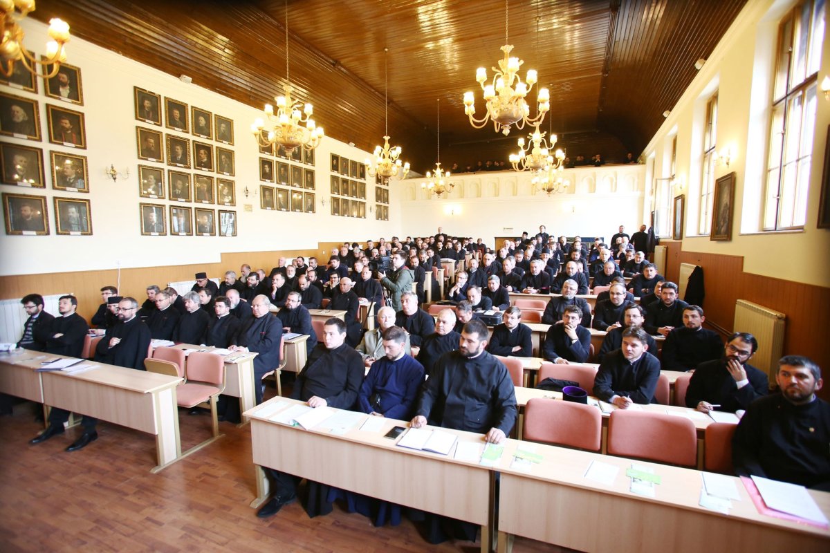 Conferinţe preoţeşti de primăvară la Sibiu şi Beiuş 39638