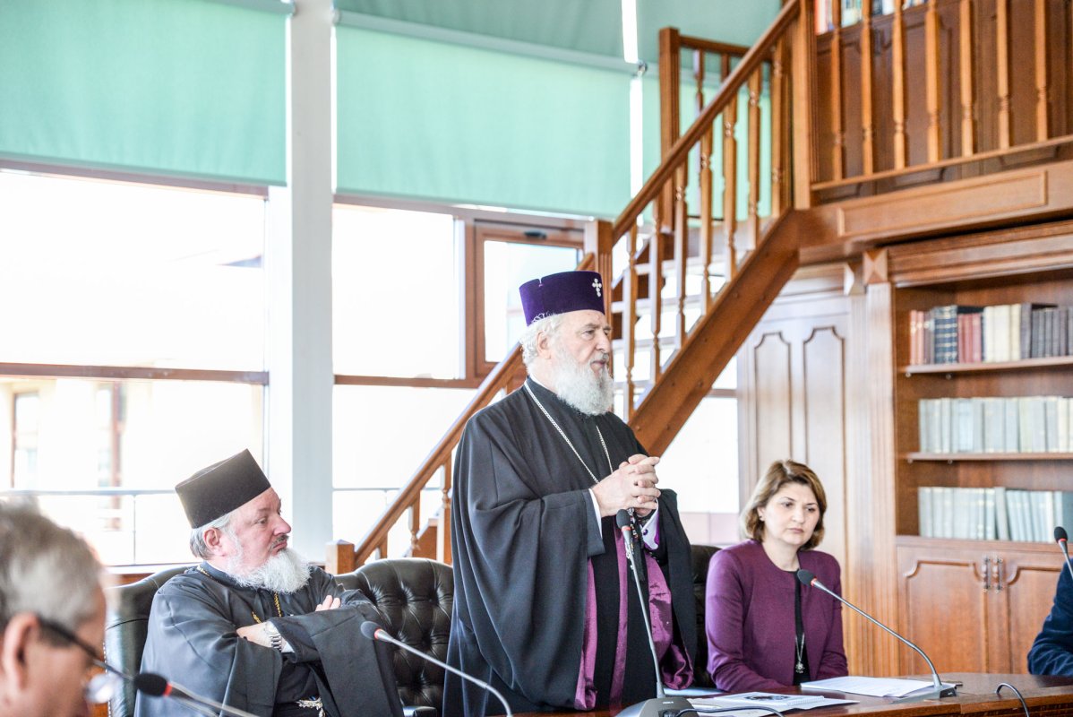 Colegiul decanilor, întrunit la Târgovişte 39539