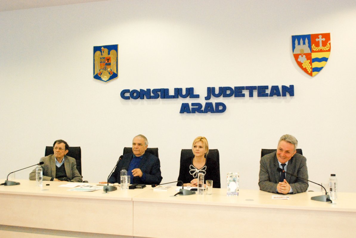 Dezbatere despre revistele culturale la Arad 39474