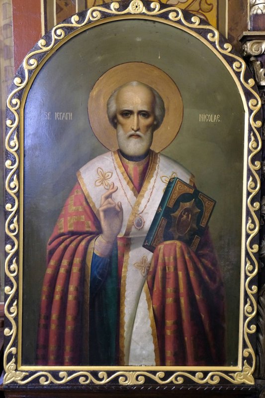 Biserica Regală din Bușteni, verticala înveșnicirii 39588