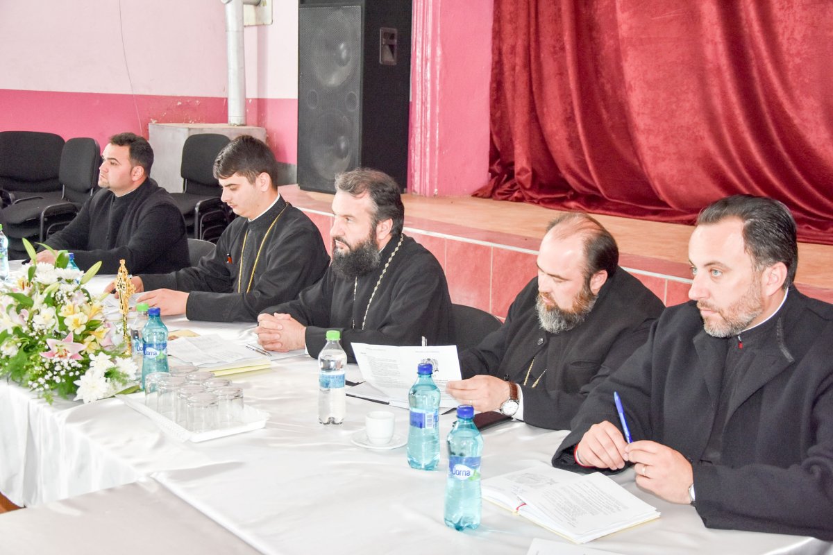 „Icoana în școală”, temă dezbătută în cadrul Cercului pastoral-misionar Bocșa 39392