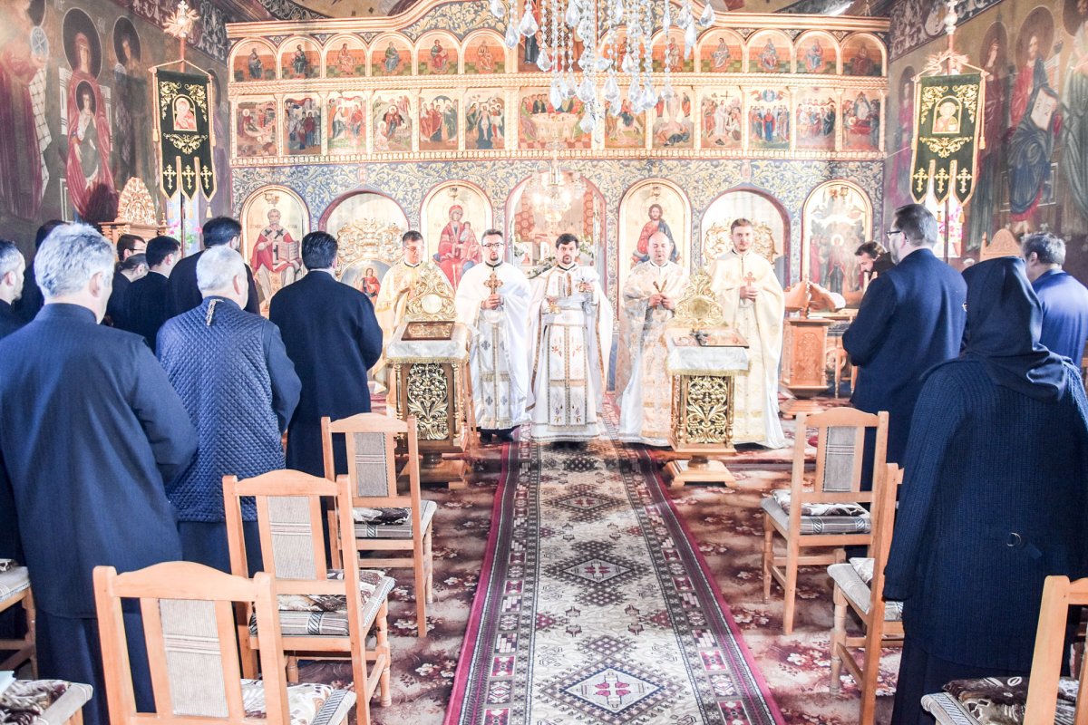 „Icoana în școală”, temă dezbătută în cadrul Cercului pastoral-misionar Bocșa 39394