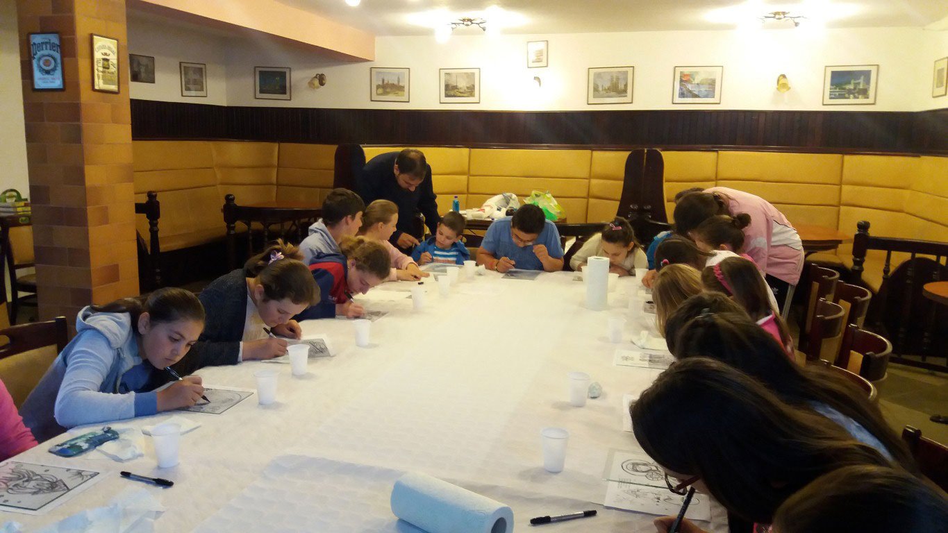 Atelier de pictură pe sticlă la Comăna de Jos, Brașov 39320