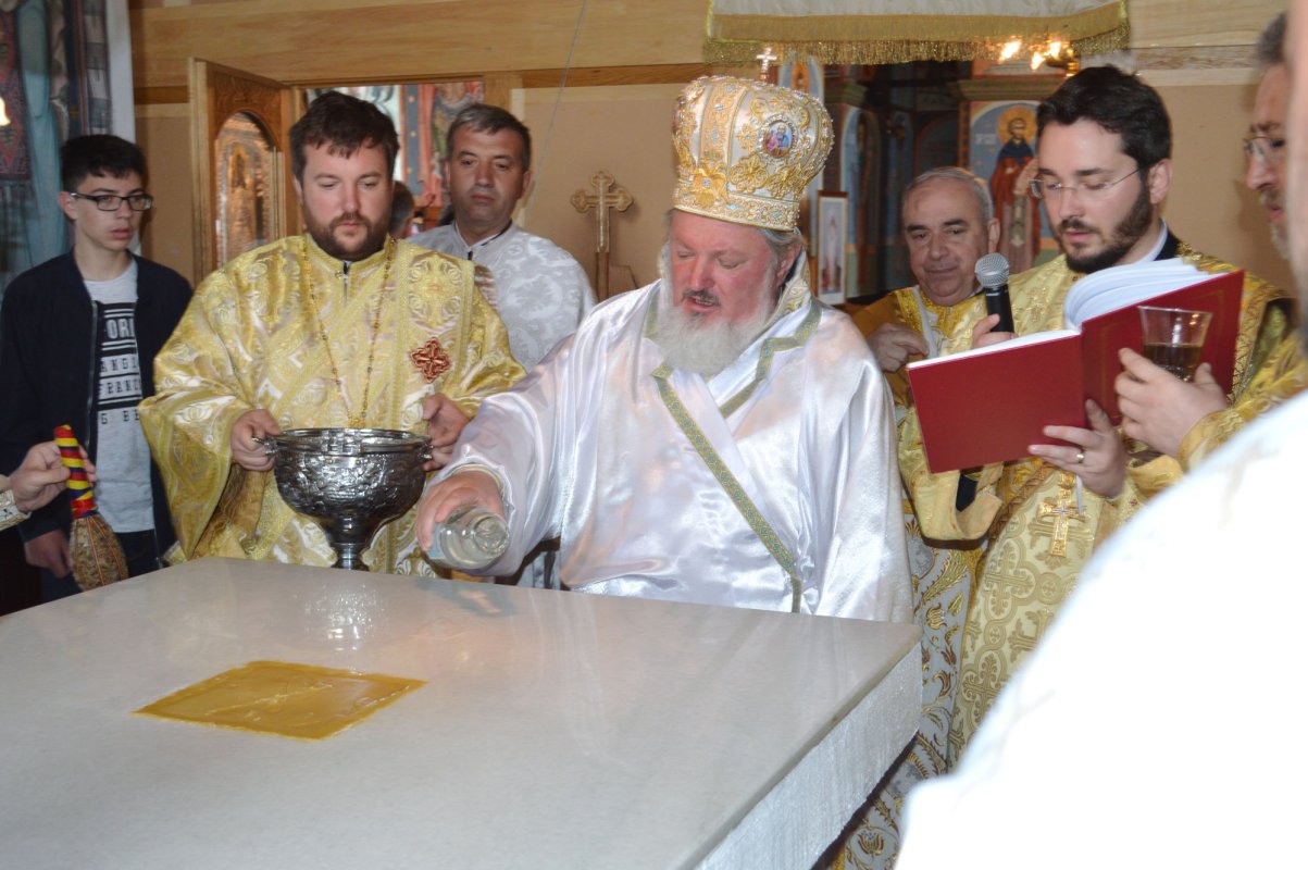 Biserica Parohiei Popeşti I a fost resfinţită 39289