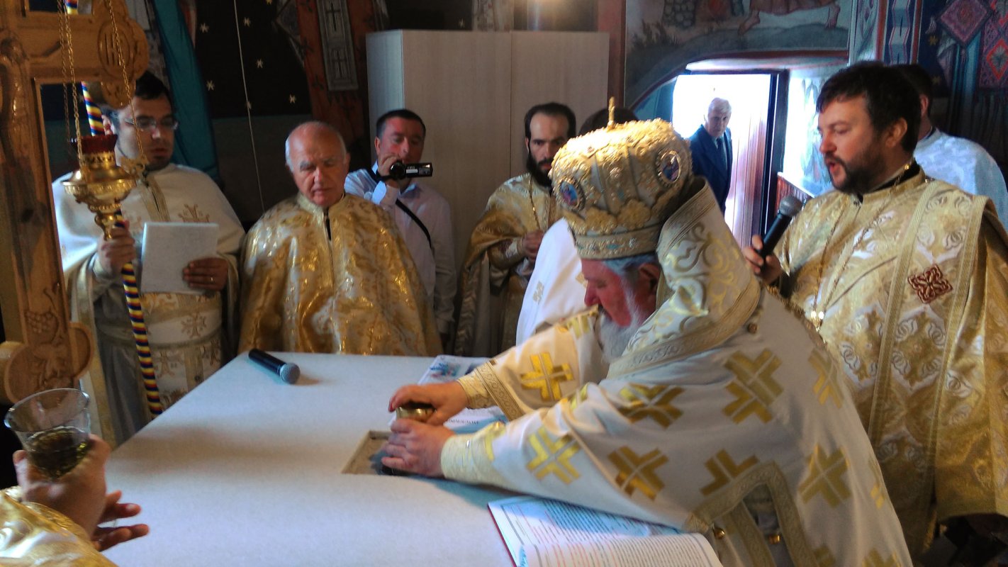 Biserica Parohiei Popeşti I a fost resfinţită 39295