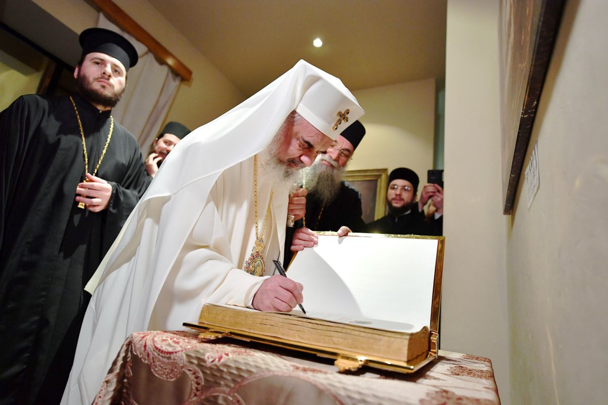 Expoziție cu obiecte din timpul Mitropolitului Iacob Putneanul 39280