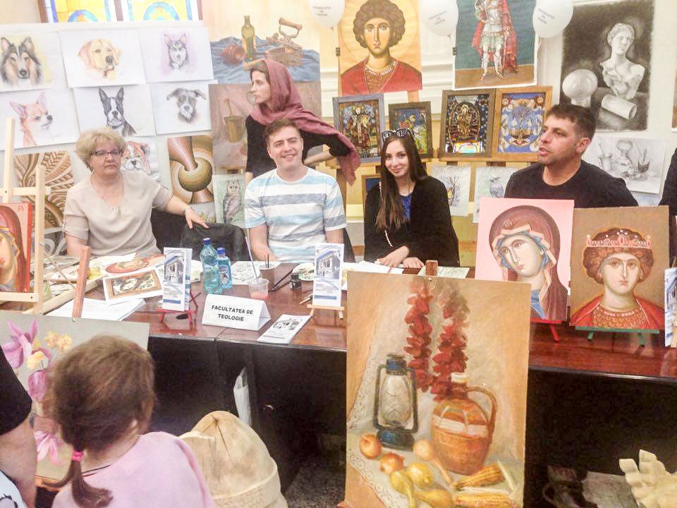 Eveniment de promovare a Secţiei de Arte la Universitatea din Craiova 39225