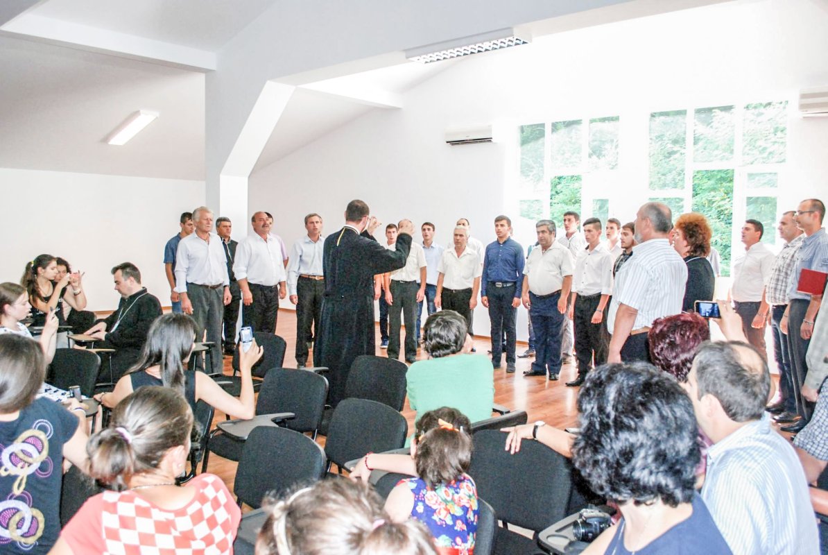 Cursuri pentru cântăreţii din Mitropolia Olteniei, la Tismana 39166