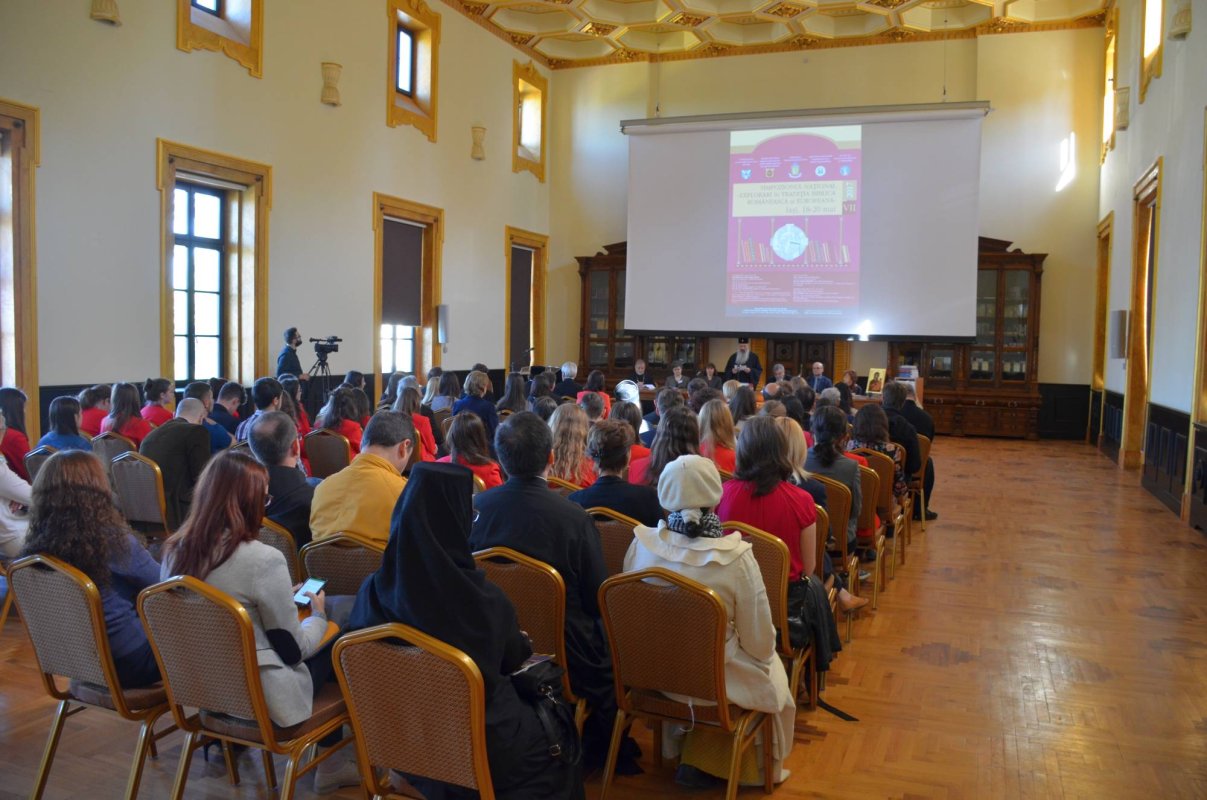 Cea de-a VII-a ediţie a Simpozionului Naţional „Explorări în tradiţia biblică românească şi europeană“ 39088