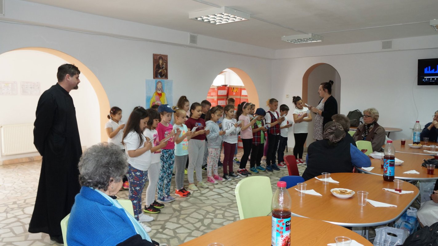 Activităţi sociale în Episcopia Devei şi Hunedoarei 39072