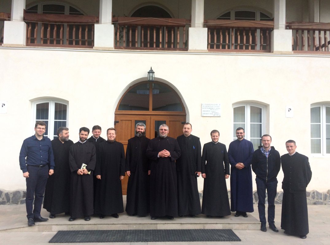 Seminar despre pastorația în situații de criză, la Sâmbăta de Sus 39063