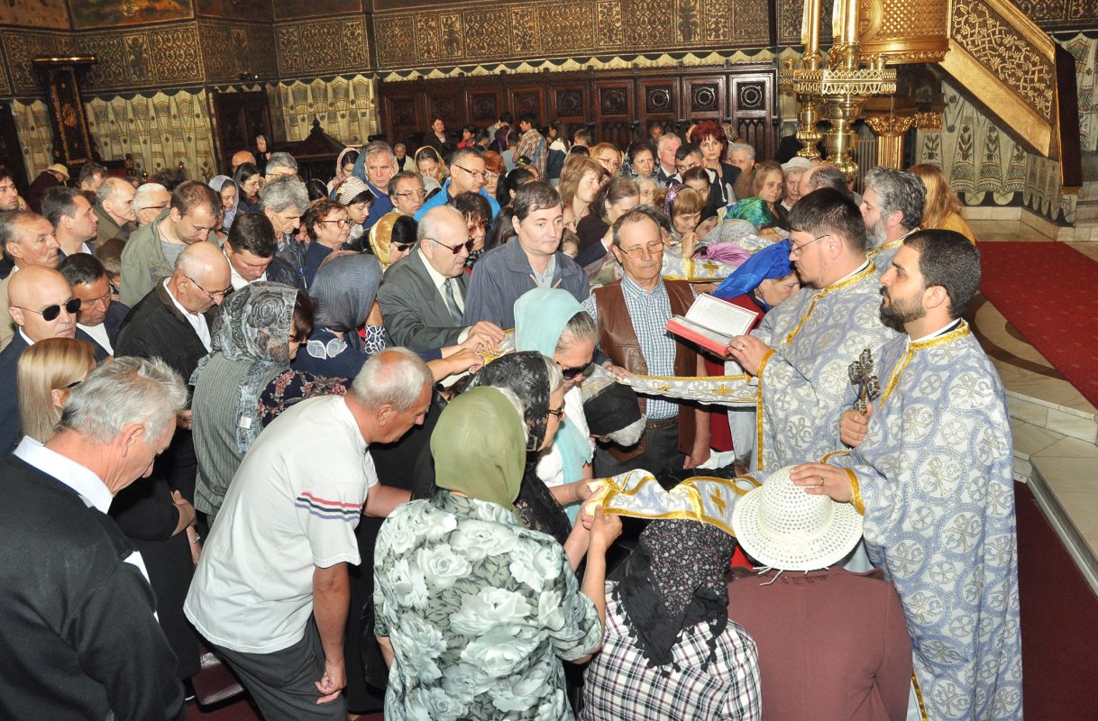 Acțiune social-filantropică dedicată persoanelor cu deficiențe de vedere din Galaţi 38922