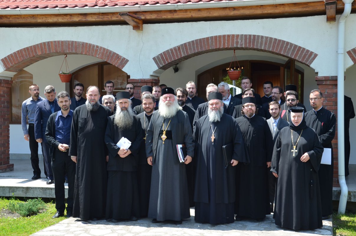 Simpozion național de teologie la Timișoara 38921