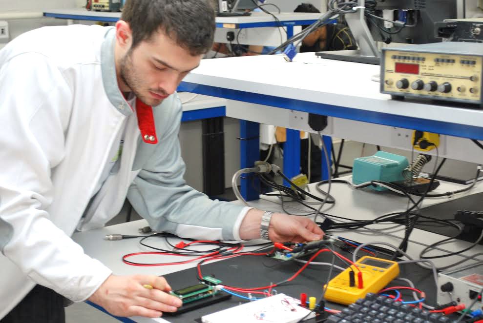 Universităţile tehnice cer fonduri pentru cercetare 38839