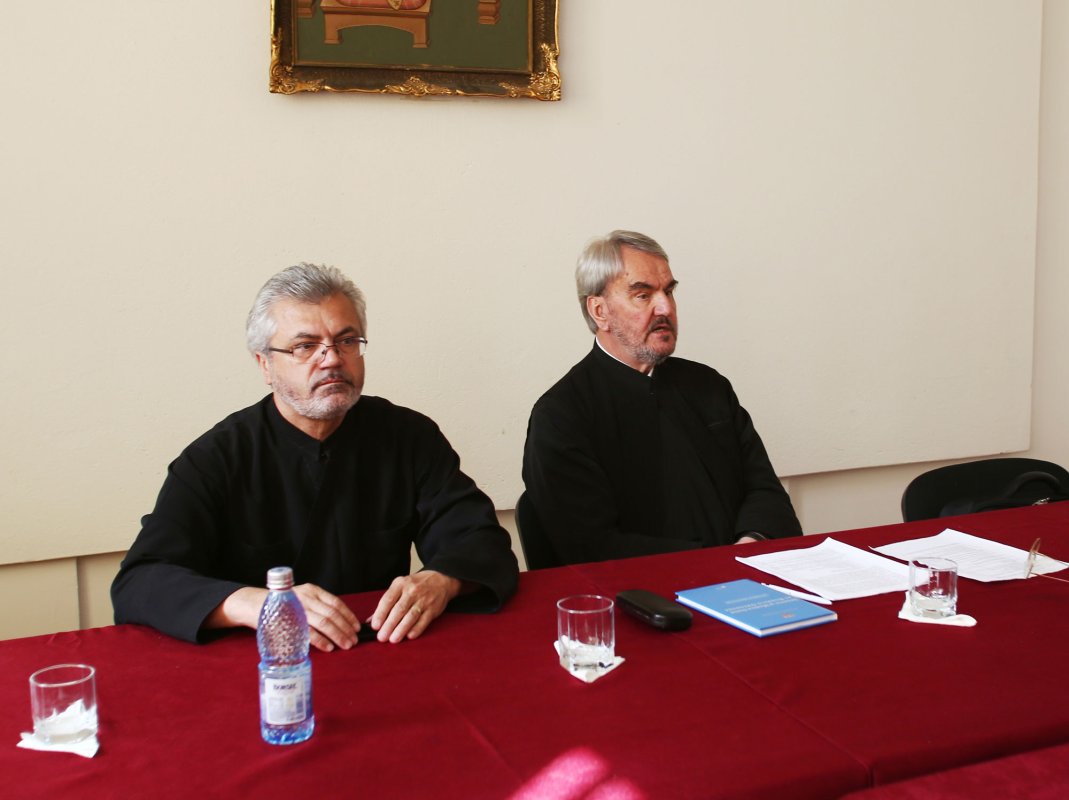 Simpozion al doctoranzilor de la Facultatea de Teologie din Sibiu 38747