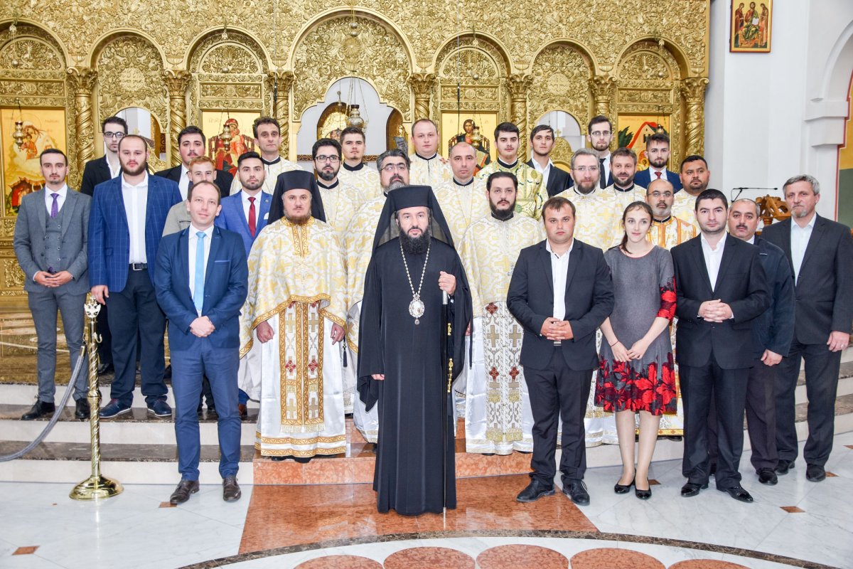 O nouă generație de teologi la Caransebeș 38660