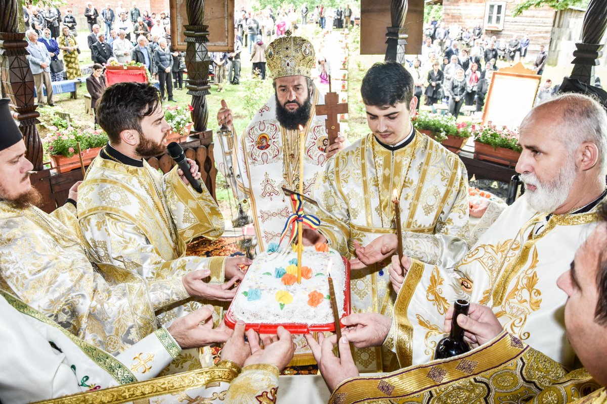 Praznicul Înălțării Domnului  și Ziua Eroilor în Banat 38590