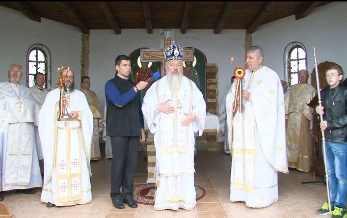 Slujiri arhiereşti la Înălţarea Domnului şi Ziua Eroilor 38564