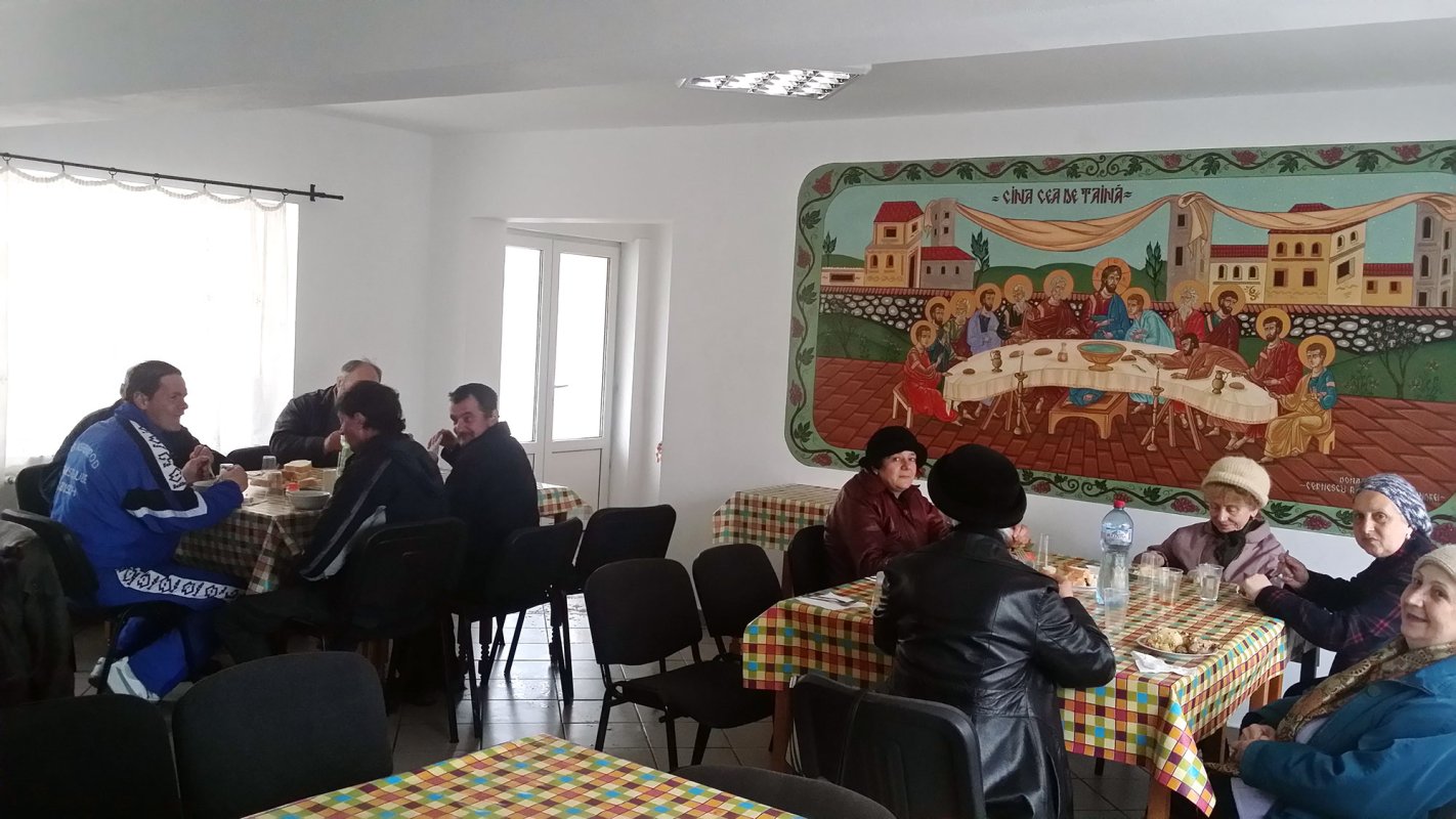 Grija pentru aproapele, esența slujirii sociale 38500