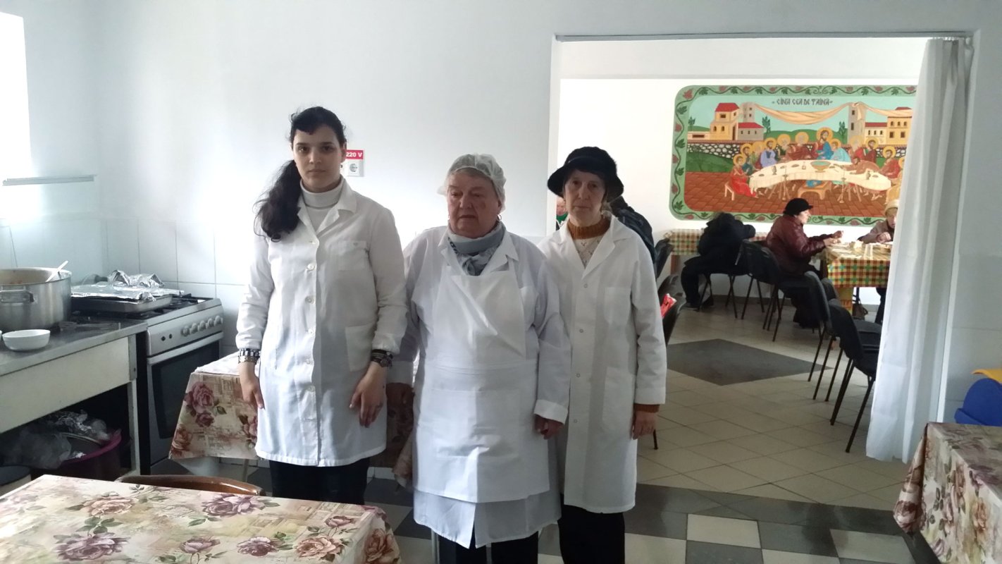 Grija pentru aproapele, esența slujirii sociale 38505