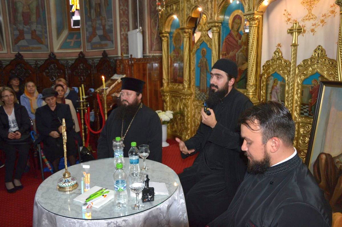 Conferinţă duhovnicească la Bacău 38424