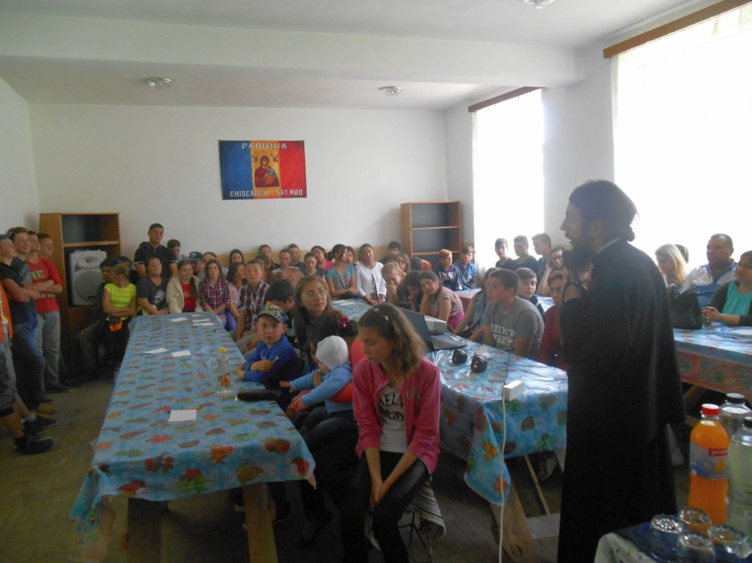 Conferinţă la Chişcăreni: „Tinere, încotro?“ 38422