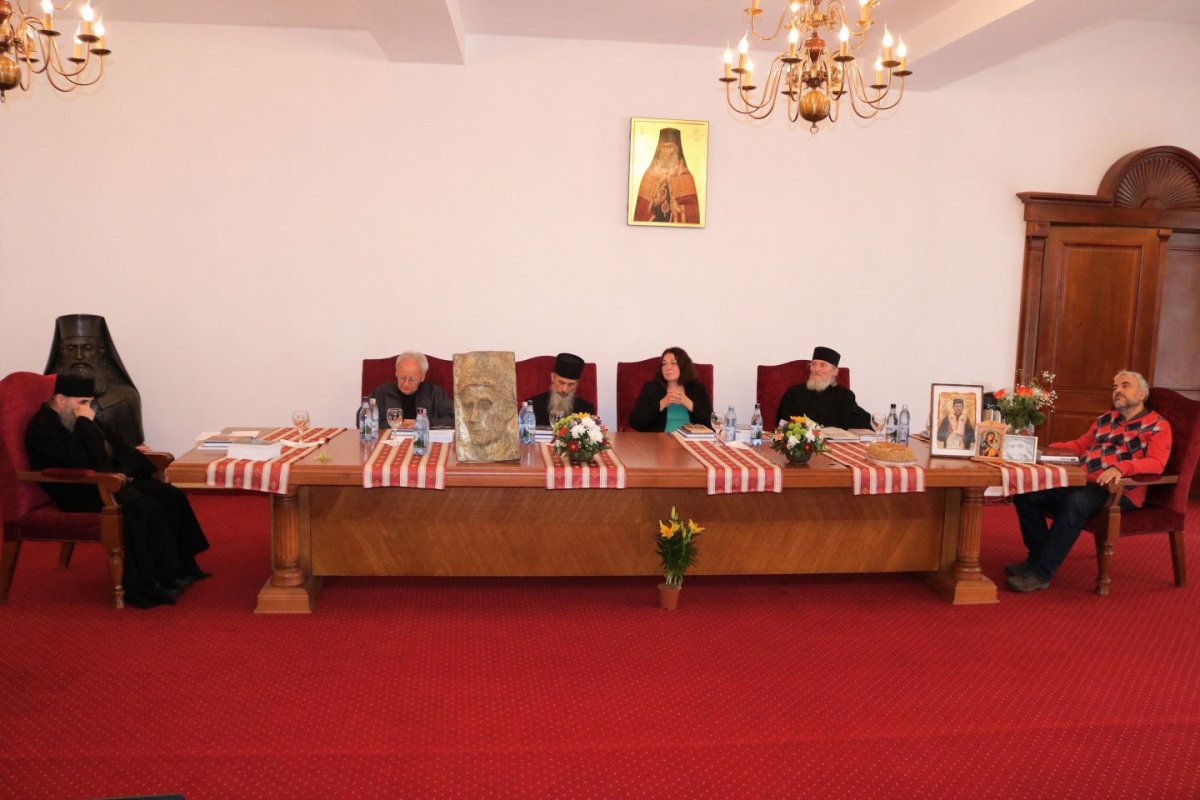 Simpozion dedicat părintelui Ghelasie de la Frăsinei, la Râmnic 38476