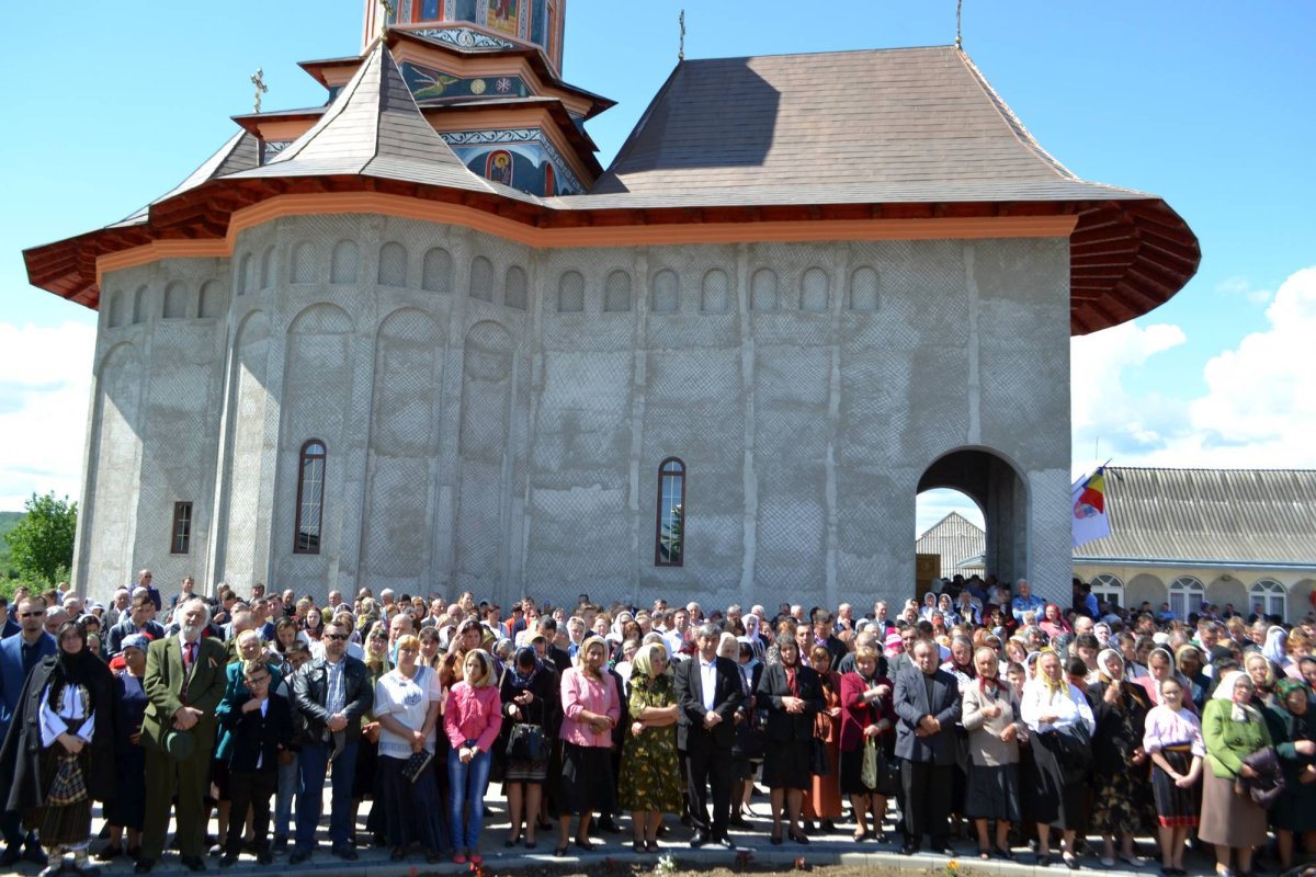 O nouă biserică în localitatea suceveană Baia 38356