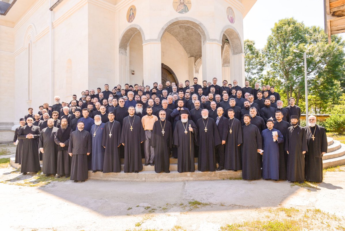 Prin icoane intrăm în comuniune cu sfinții 38391