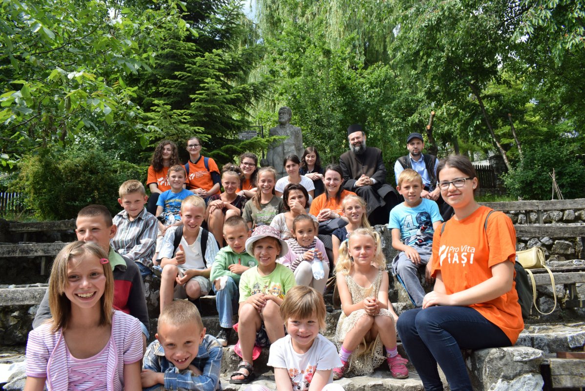 „Raze în lumină” la prima ediţie 38256