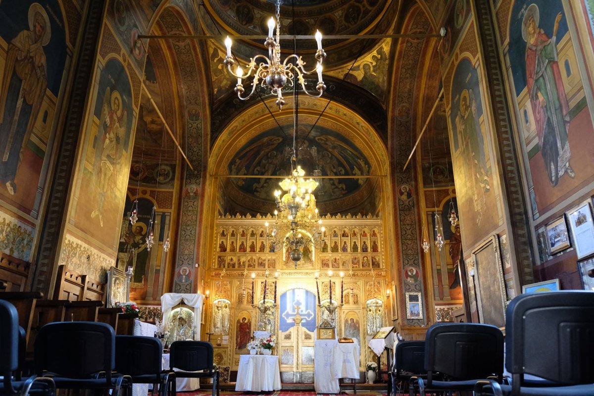 Grija față de aproapele, multiplicată prin dragoste 38147