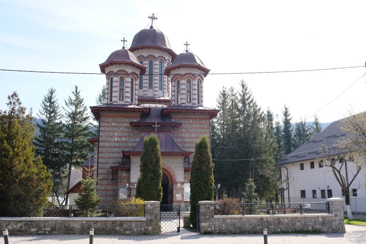 Grija față de aproapele, multiplicată prin dragoste 38150