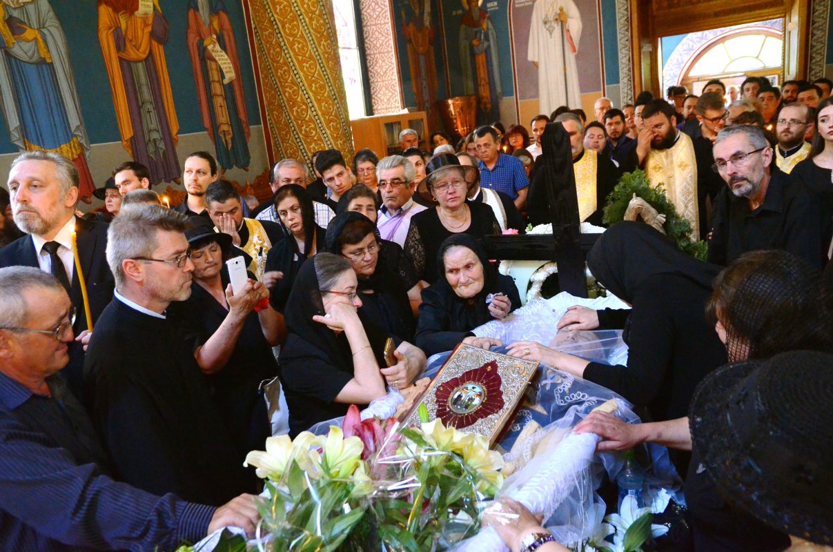 Evlavios slujitor al Altarului şi talentat profesor de teologie 38034