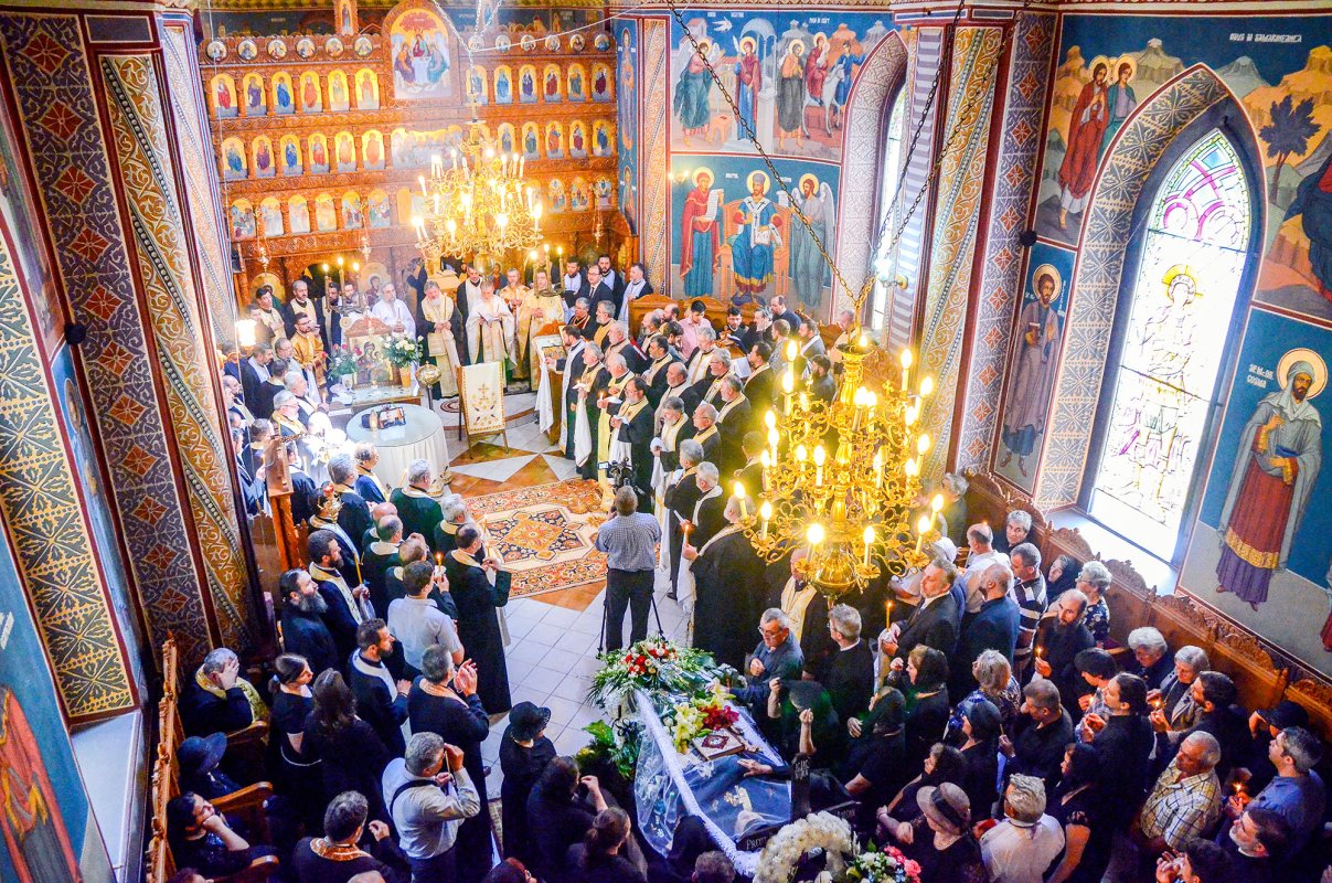 Evlavios slujitor al Altarului şi talentat profesor de teologie 38035