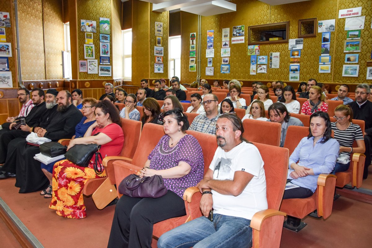 Premierea olimpicilor la disciplina religie 38086