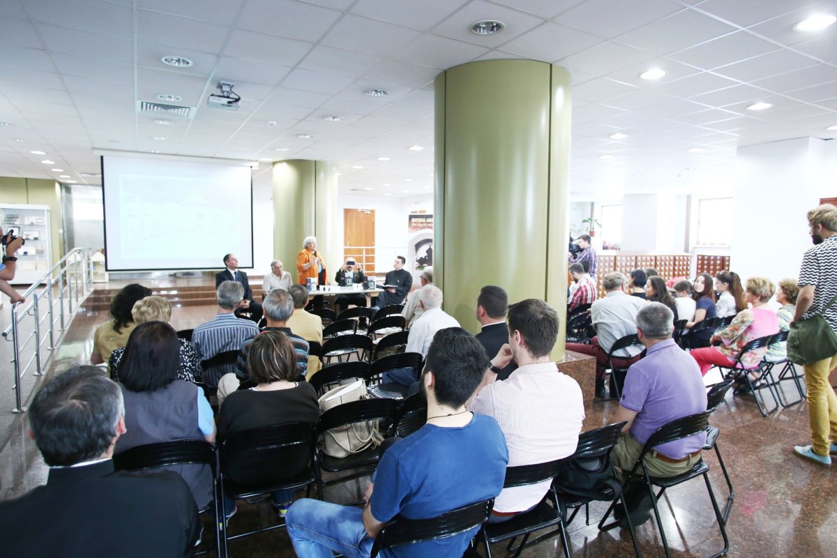 Lansare de carte la Sibiu 38013