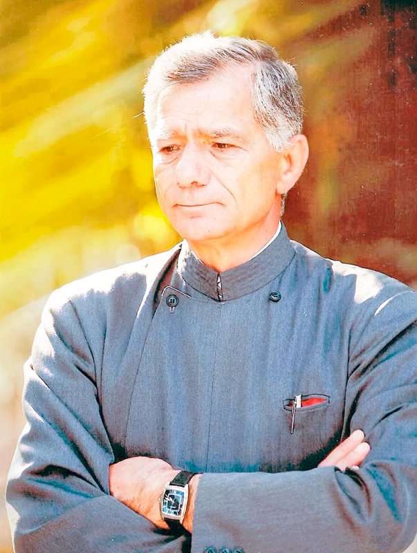 Părintele Tudorică Mihalache, cetăţean de onoare al Craiovei 38023