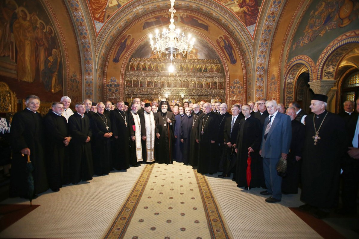 Promoţia de teologi din 1977 s-a reîntâlnit la Sibiu 38018