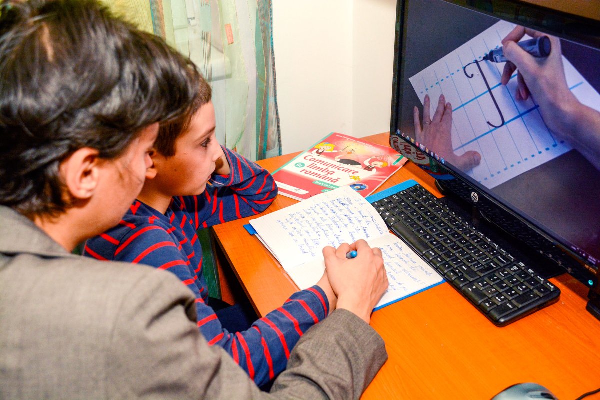 Școala familiei, un program de educație pentru părinți 37980