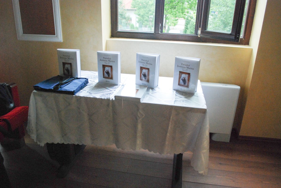 Conferinţă internaţională la Craiova 37965