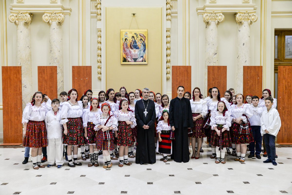 Maramureșeni în vizită la Palatul Patriarhiei 37927